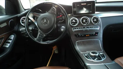 MERCEDES-BENZ GLC -