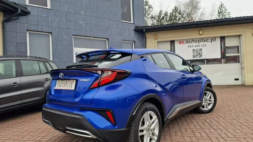 TOYOTA C-HR -
