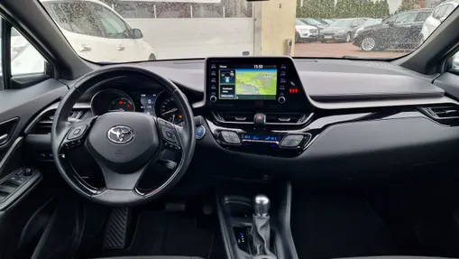 TOYOTA C-HR -