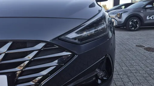 HYUNDAI i30 -