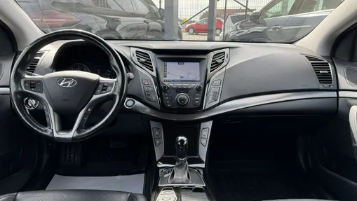 HYUNDAI i40 -