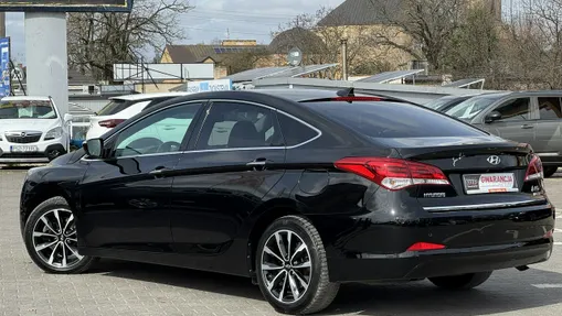 HYUNDAI i40 -
