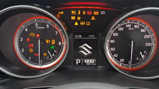 SUZUKI Swift -
