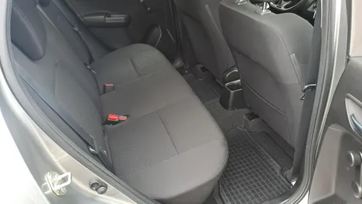 SUZUKI Swift -