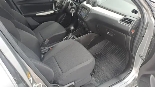 SUZUKI Swift -