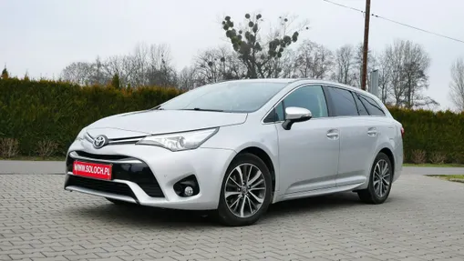 TOYOTA Avensis -