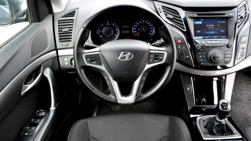 HYUNDAI i40 -