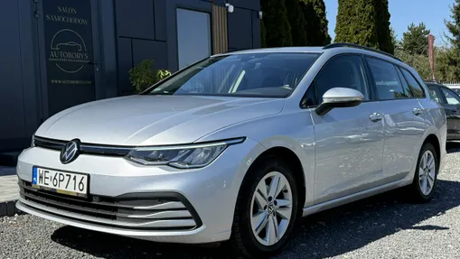VOLKSWAGEN Golf -