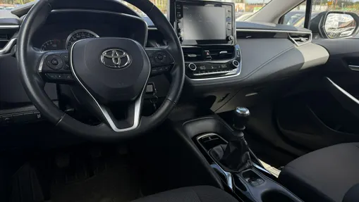 TOYOTA Corolla -