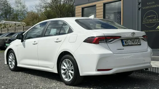 TOYOTA Corolla -