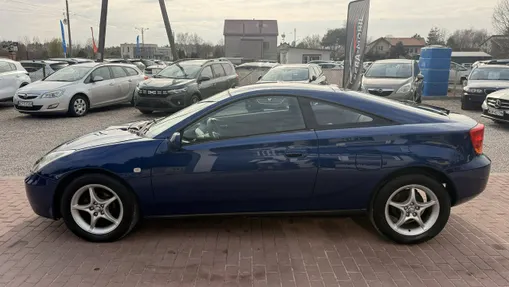 TOYOTA Celica -