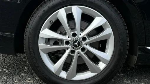 MERCEDES-BENZ C Klasa -