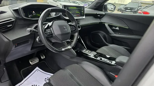 PEUGEOT 2008 -
