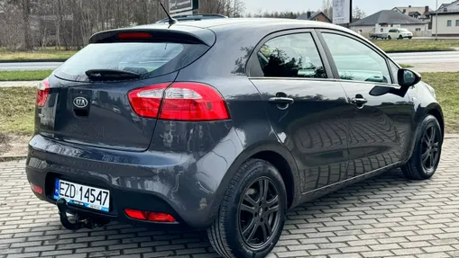 KIA Rio -