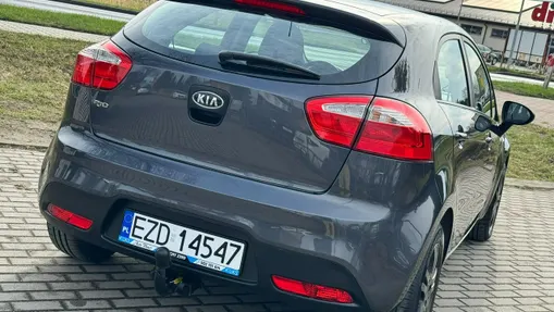 KIA Rio -