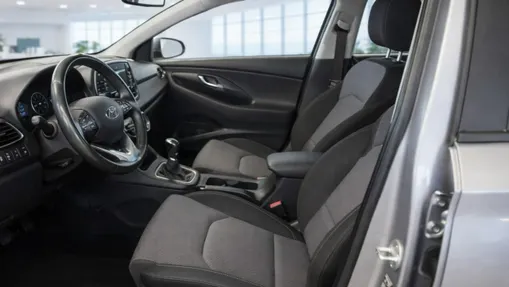 HYUNDAI i30 -