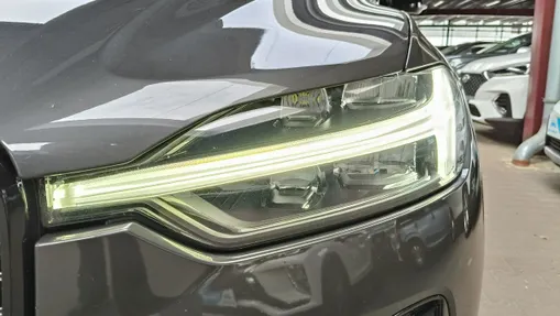 VOLVO XC60 -