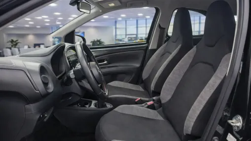 TOYOTA Aygo X -