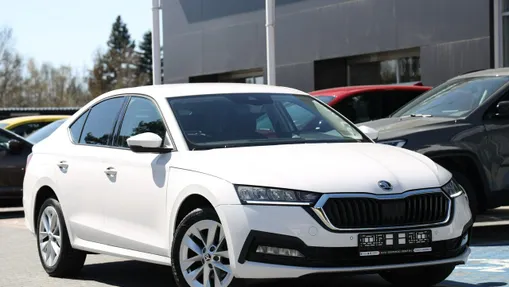 SKODA Octavia -