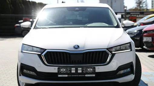 SKODA Octavia -