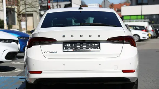 SKODA Octavia -