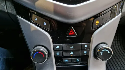 CHEVROLET Cruze -
