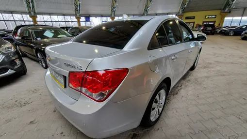 CHEVROLET Cruze -