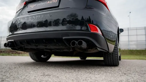 LEXUS IS -