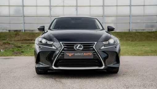 LEXUS IS -