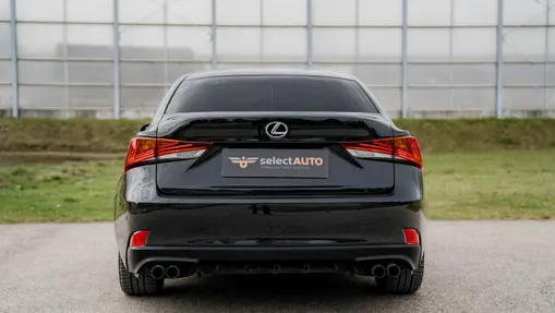 LEXUS IS -