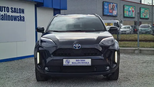TOYOTA Yaris Cross -