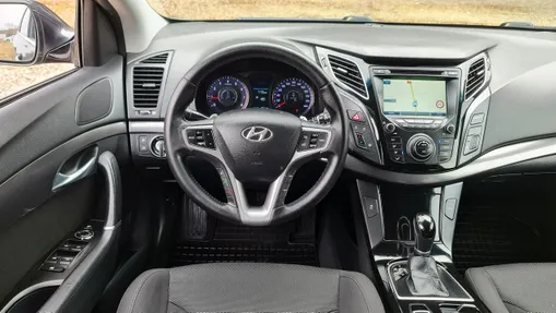 HYUNDAI i40 -