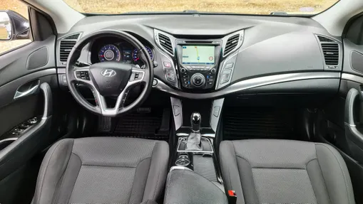 HYUNDAI i40 -