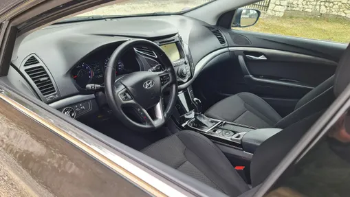 HYUNDAI i40 -