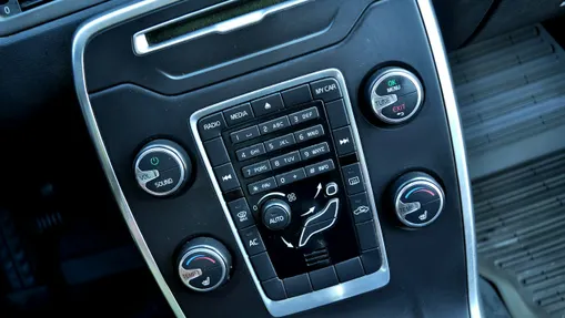 VOLVO V70 -