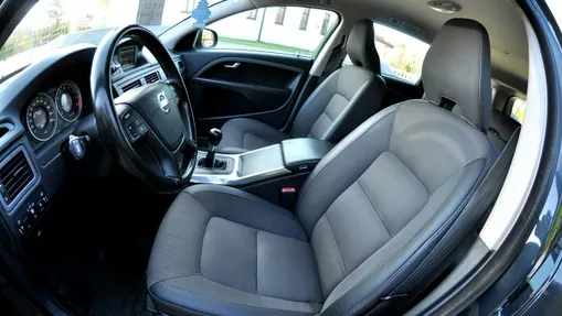 VOLVO V70 -