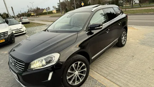 VOLVO XC60 -