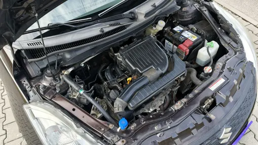 SUZUKI Swift -