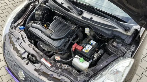 SUZUKI Swift -