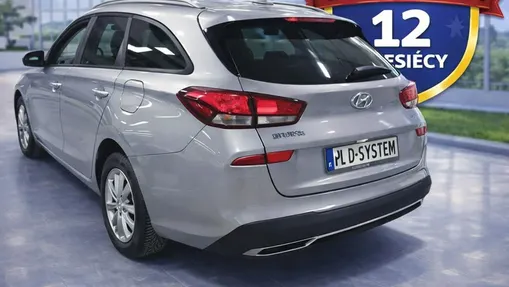 HYUNDAI i30 -