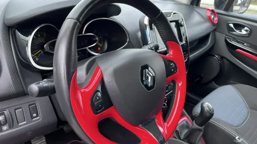 RENAULT Clio -