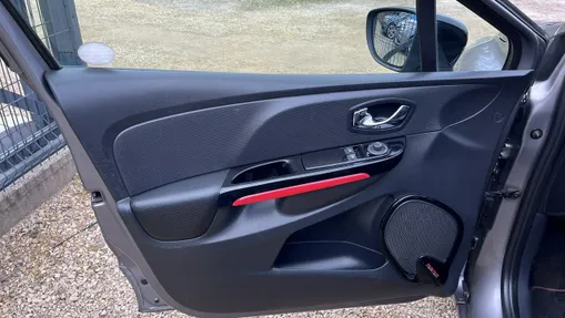 RENAULT Clio -
