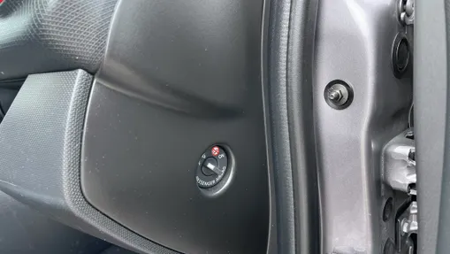 RENAULT Clio -