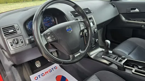 VOLVO C30 -