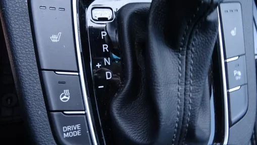 HYUNDAI i30 -