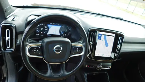 VOLVO XC40 -