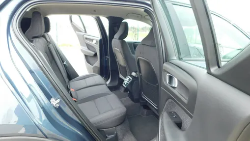 VOLVO XC40 -