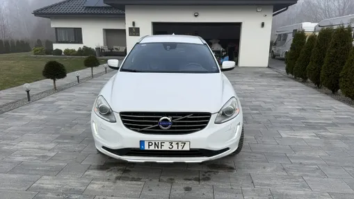 VOLVO XC60 -