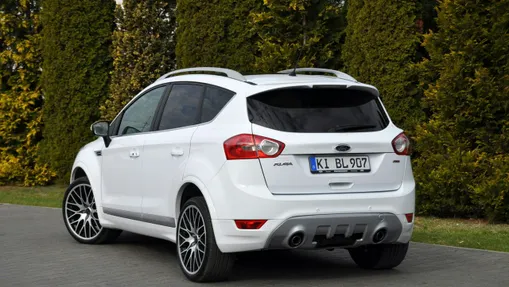 FORD Kuga -