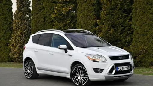 FORD Kuga -